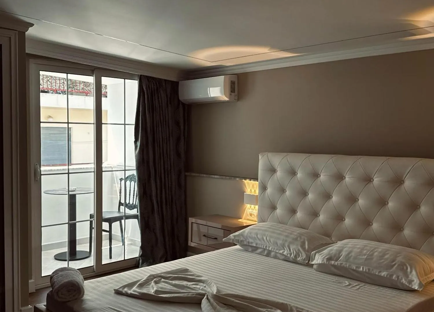 Bliss Boutique Hotel Δυρράχιο